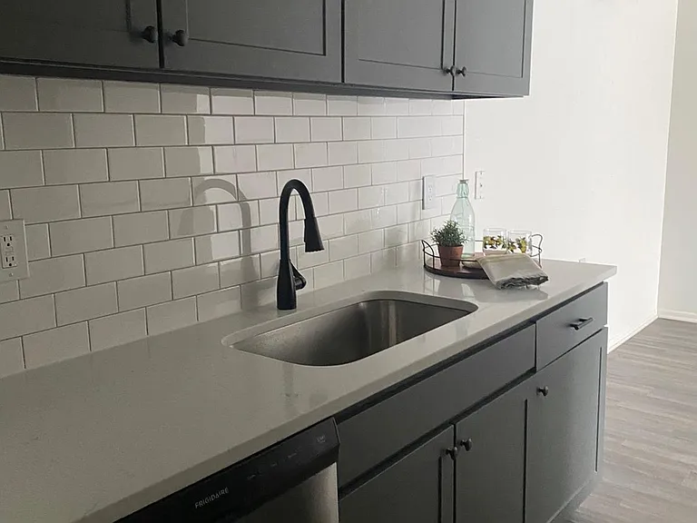 Beautiful Kitchen | Talus Apartments
