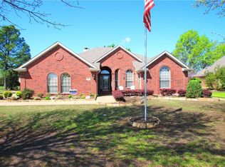 111 Lakeside Dr, Shady Shores, TX 76208