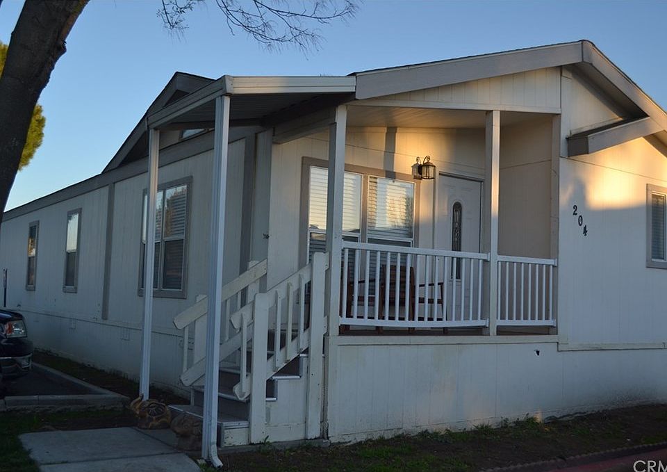 1st image of 350 N San Jacinto Ave #204