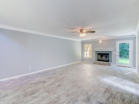 5th image of 125 Solano Cay Cir