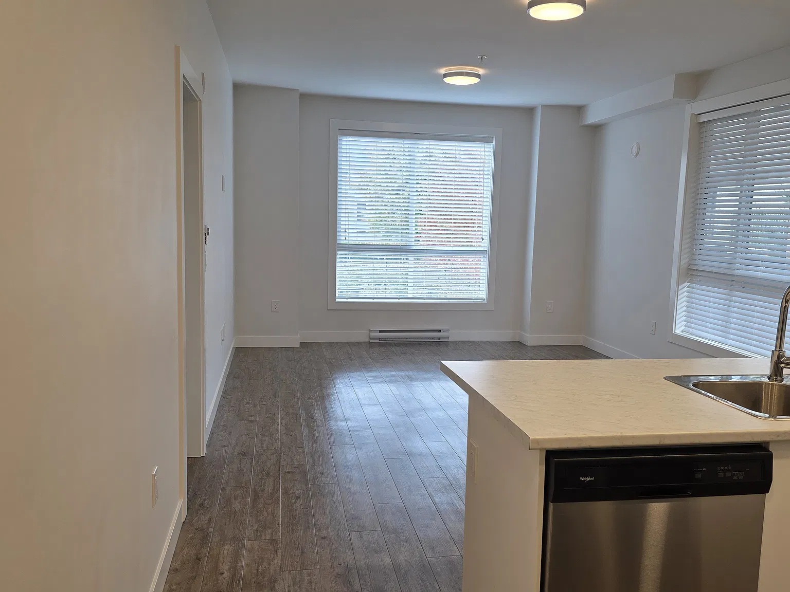 2 bed, 1027 sqft, $2,000 — Photo 3