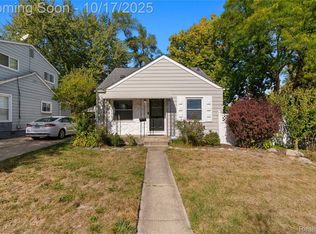 2437 Barrett Ave, Royal Oak, MI 48067