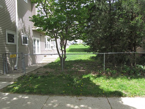 4th image of 2554 N Bartlett Ave