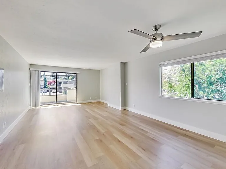 1709 Valota Rd — Photo 7