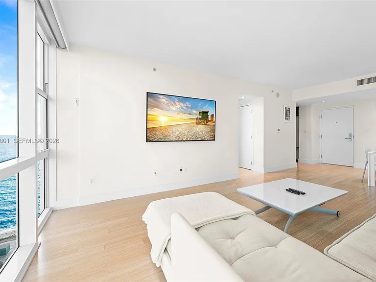 6801 Collins Avenue Cu #1409 — Photo 2