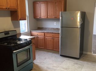 916 Bergen St #2, Newark, NJ 07112