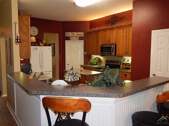 5th image of 212 Rosebrook Cir