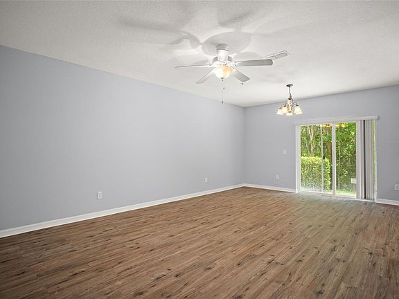 4th image of 2161 Cypress Villas Dr