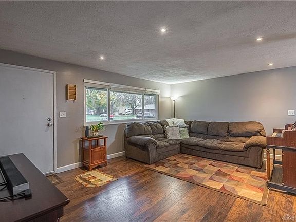 3rd image of 4482 Cordell Dr