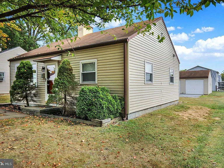 709 Franklin St — Photo 3