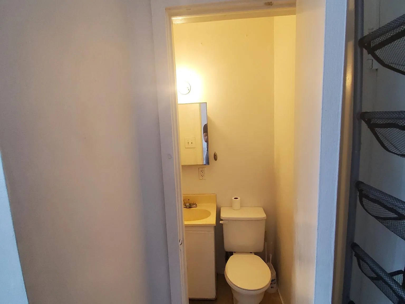 Studio, $725 — Photo 4