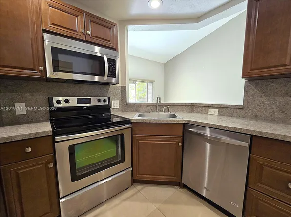 3457 NW 44th St APT 205, Fort Lauderdale, FL 33309