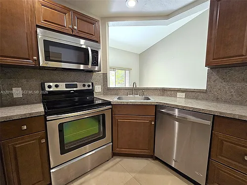 3457 NW 44th St #205 Photo 1