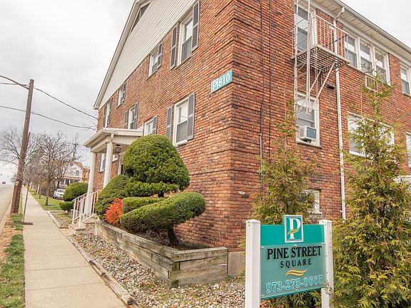 2nd image of 800 Bloomfield Ave APT B2