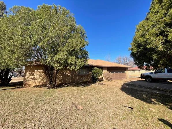 305 Shoe Bar St, Lakeview, TX 79239