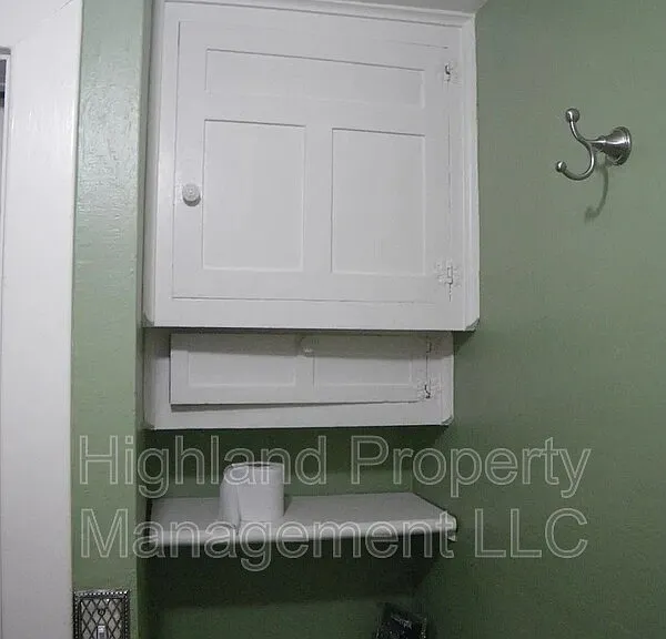 340 S Grand Ave #4 — Photo 14