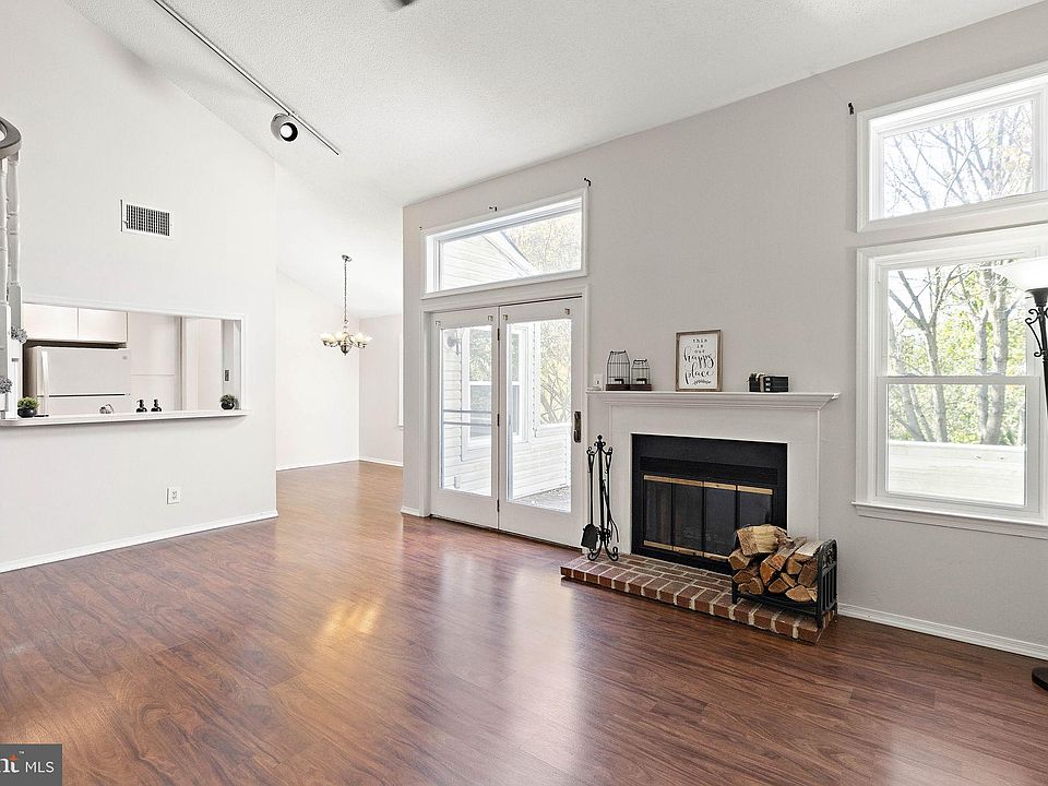 1st image of 3911 Birch Cir #42