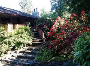 5880 Lynwood Center Rd NE, Bainbridge Island, WA 98110