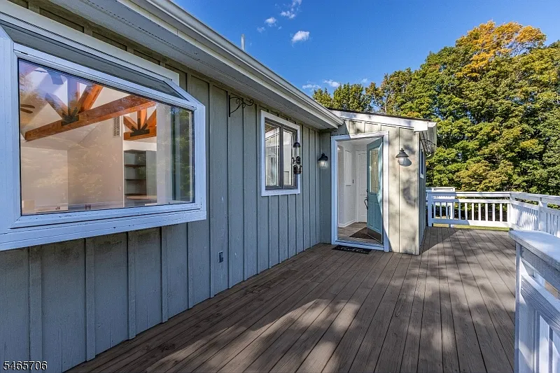 3 bed, 2.0 bath, $4,000 — Photo 2