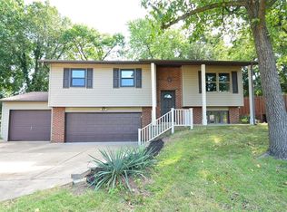 3890 Stone Ridge Ct, Arnold, MO 63010