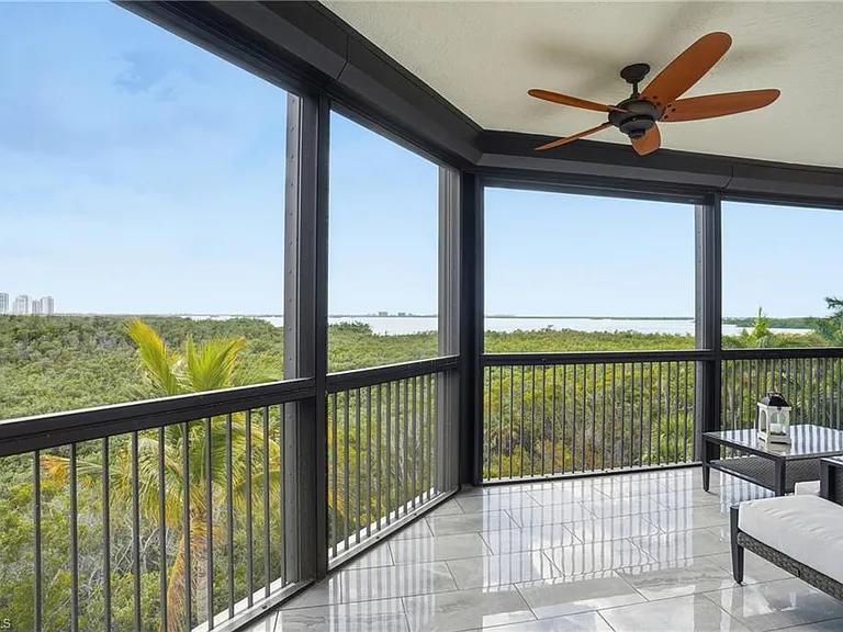 5051 Pelican Colony Blvd #301 — Photo 26