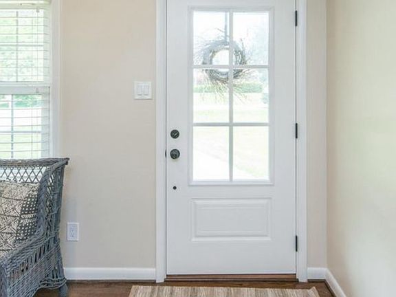 4th image of 3225 Saxon Dr