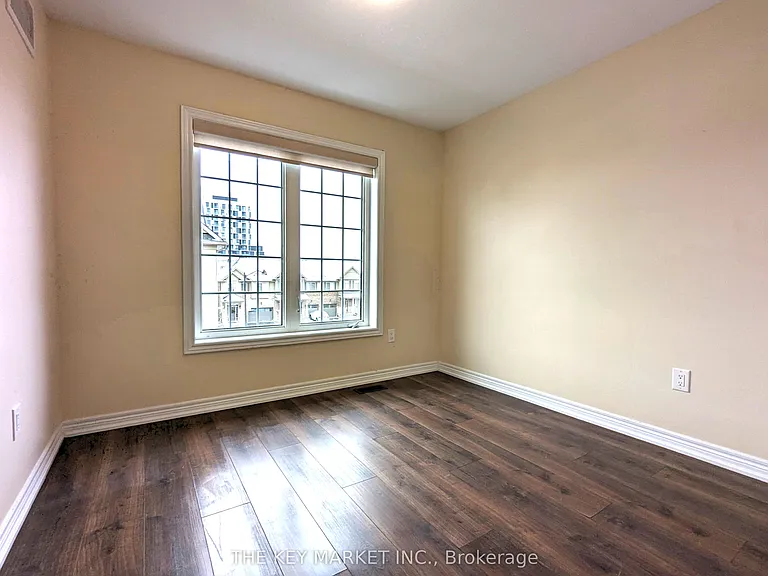 365 Belcourt Cmn — Photo 35