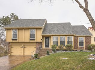 10033 Lowell Ave, Overland Park, KS 66212