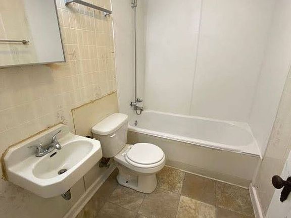4th image of 3702 E Pulaski Ave #11222353