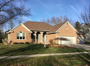 809 Honeysuckle Cir, Midland, MI 48642