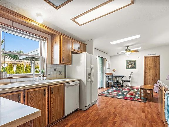 2nd image of 11436 SE 208th St Spc 175