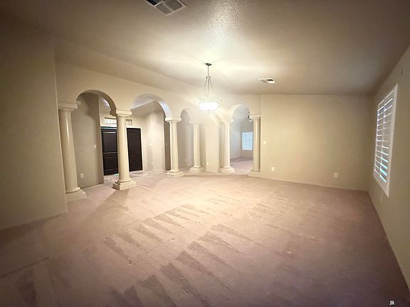 5th image of 2238 S 46th Way
