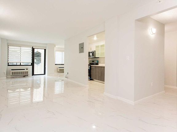 4th image of 9 Grace Ave #3-D