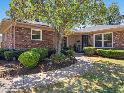 1000 Castleton Way, Lexington, KY, 40517