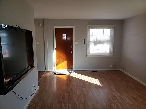 4th image of 6724 W Park Ave