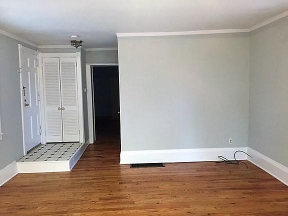 4th image of 530 S 3rd St APT C