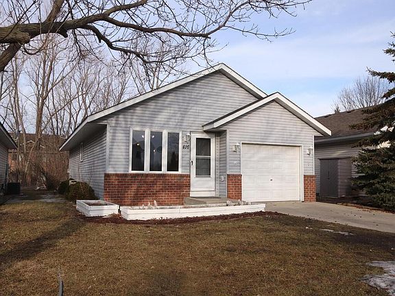 2nd image of 416 Lady Slipper Ave NE