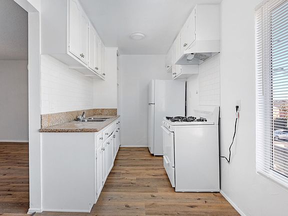 3rd image of 10355 S Western Ave #9