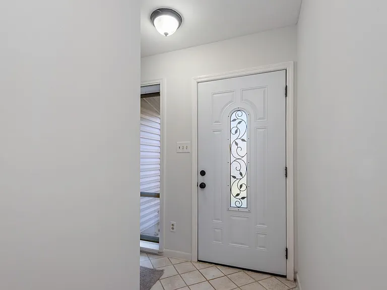 98 Valley Forge Dr — Photo 12