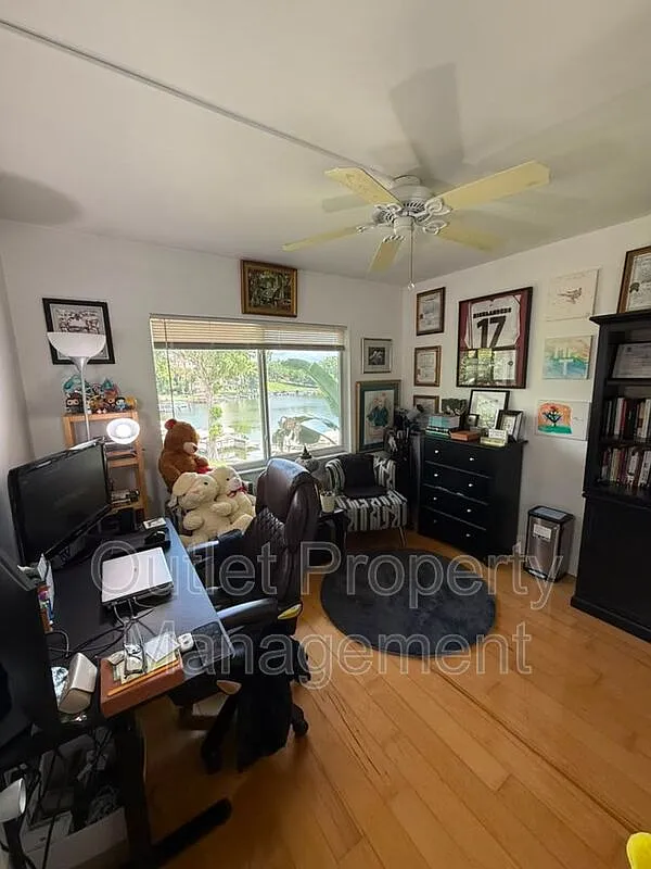 2 bed, 1.0 bath, 816 sqft, $1,745 — Photo 4