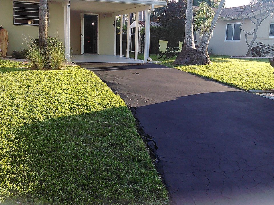 1st image of 498 NE 34th St