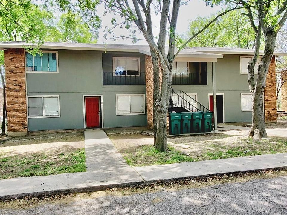 1st image of 204 W Mockingbird Ln