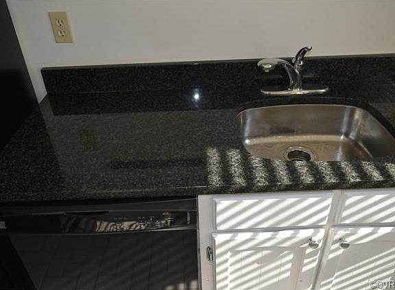 3rd image of 1670 Liberty Bell Ct