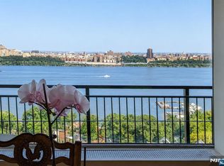 4 Horizon Rd APT 1022, Fort Lee, NJ 07024