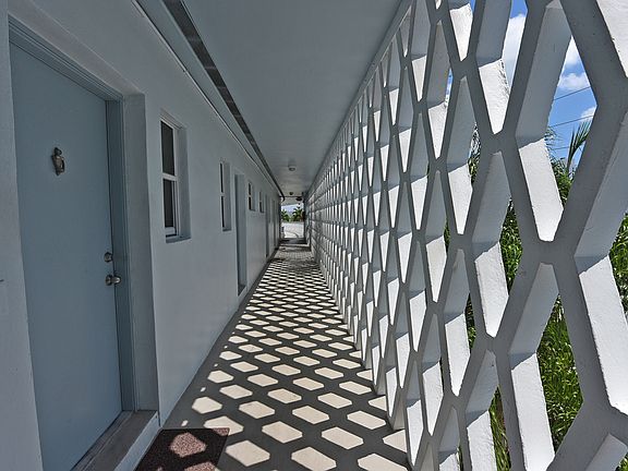 5th image of 7910 West Dr #311