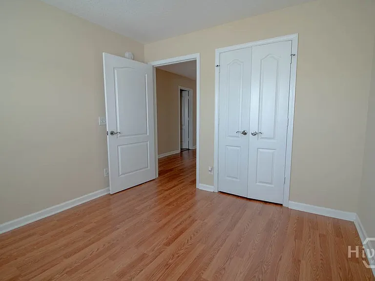 127 Ventura Pl — Photo 10