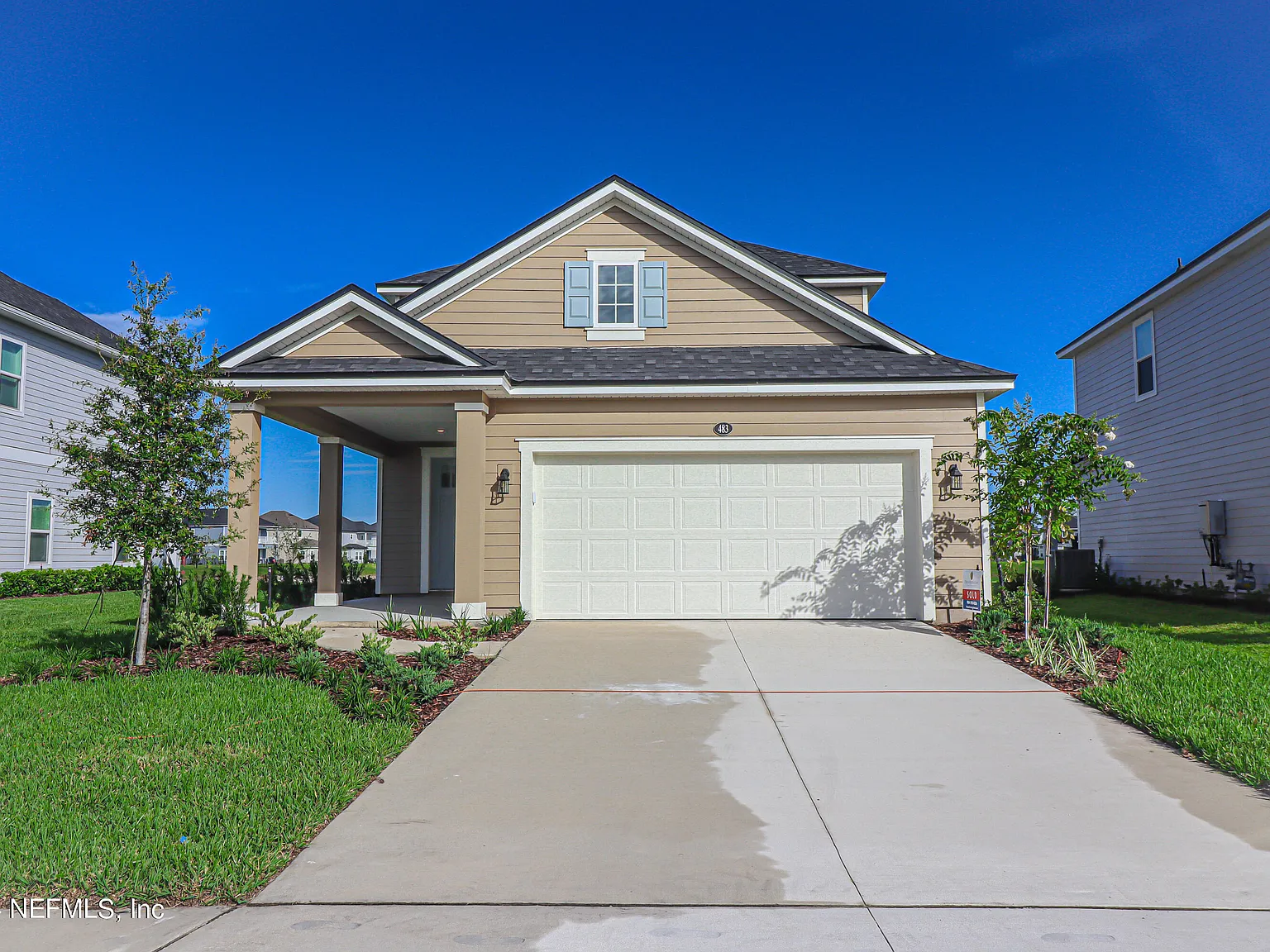 4 bed, 2.5 bath, 2100 sqft, $3,300 — Photo 1