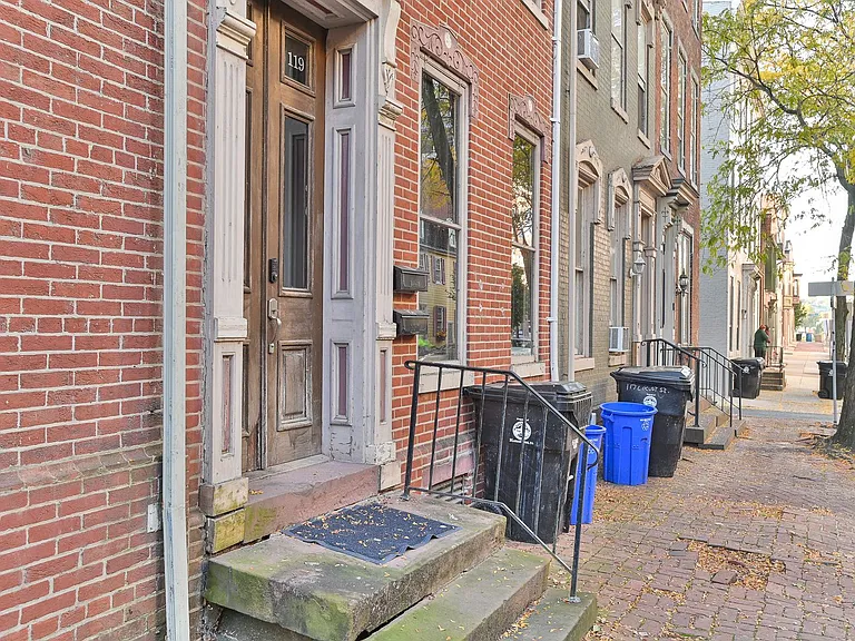 119 Locust Street — Photo 3