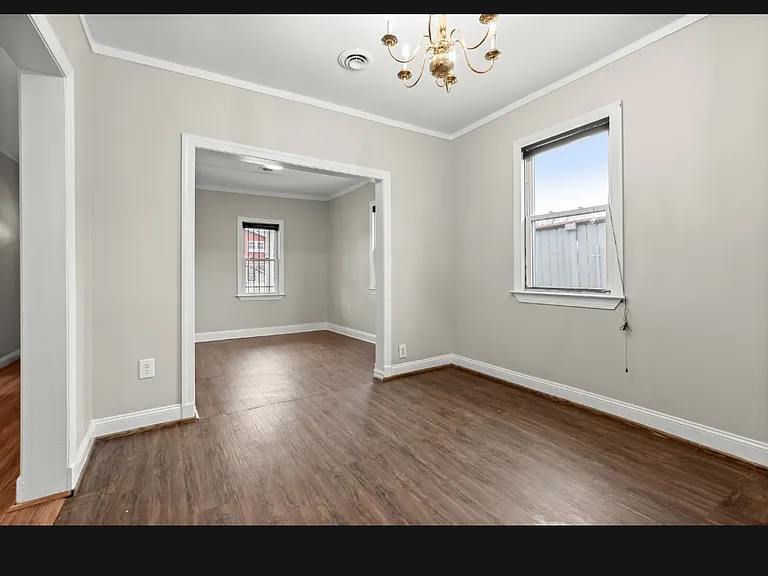 805 Eastern Ave — Photo 25
