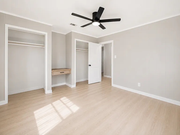 154 Catherine St — Photo 3